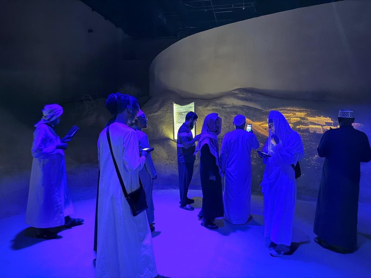 مكة المكرمة: تجربة على خطاه التفاعلية 